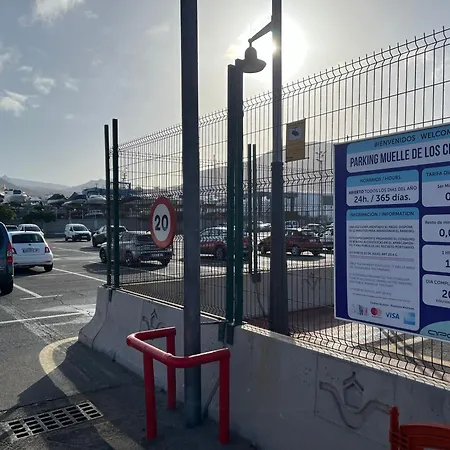 Edificio Gloria Los Cristianos (Tenerife)