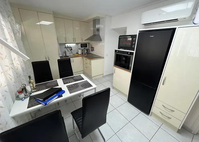 Edificio Gloria Los Cristianos (Tenerife)