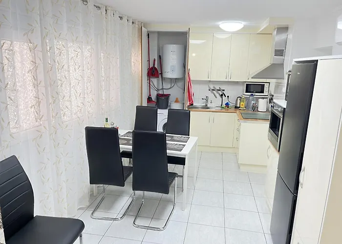 Edificio Gloria Apartment *