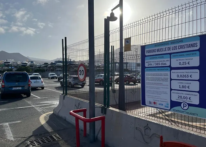 Edificio Gloria Los Cristianos (Tenerife)